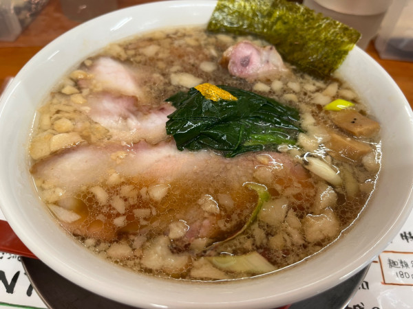 「（限定）豚ダシにごりそば（醤油）＋チャーシュー」@栃木中華そば 神志の写真