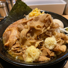 肉盛り味噌らーめん 侍倶楽部 赤羽駅前店の画像