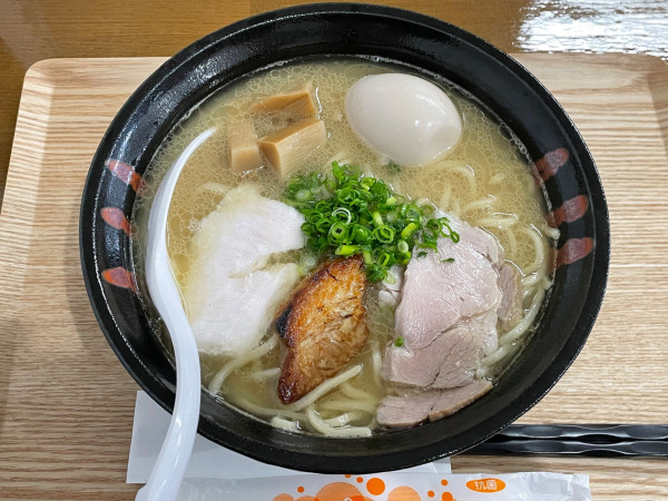 「塩のたまご　￥１０００」@らーめん 千笑の写真