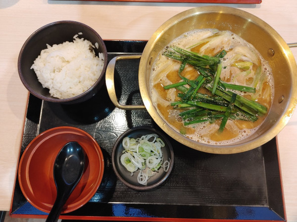 「もつ煮ラーメンセット 980円」@ゆで太郎 宇都宮下岡本町店の写真