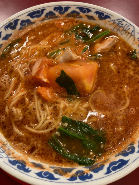 「とまとらーめん¥890、ガーリックかえ飯¥200」@九州らーめん亀王 箕面船場店の写真