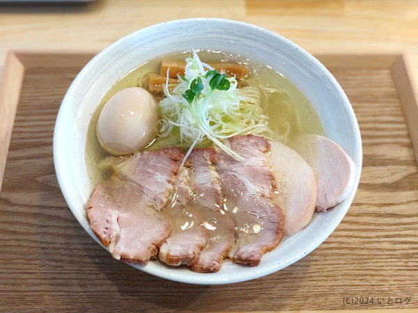 「特製鶏塩らぁ麺」@MENYA OKIBIの写真