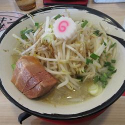 濃厚味噌ラーメンもやし増し（１１００円）チキン南蛮丼３４０円