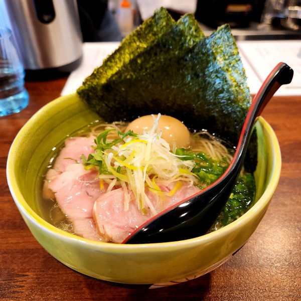 「特製牛骨塩ラーメン」@幕張ノ牛骨の写真