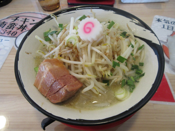 「濃厚味噌ラーメンもやし増し（１１００円）チキン南蛮丼３４０円」@麺Laboタイガー＆ドラゴン 土浦店の写真
