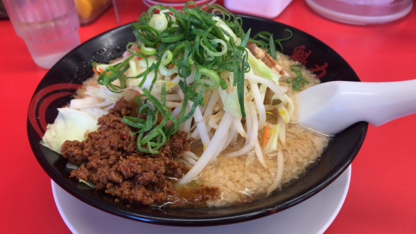 「北海道濃厚味噌らぁめん　1078円」@ラーメン魁力屋 篠崎店の写真