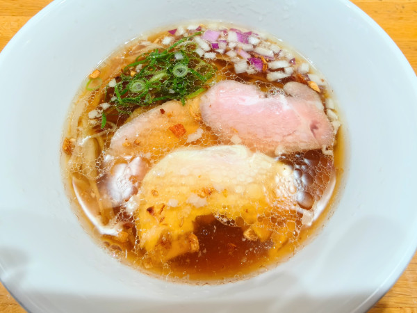 「醤油ラーメン（麺半分）」@讃岐ロックの写真