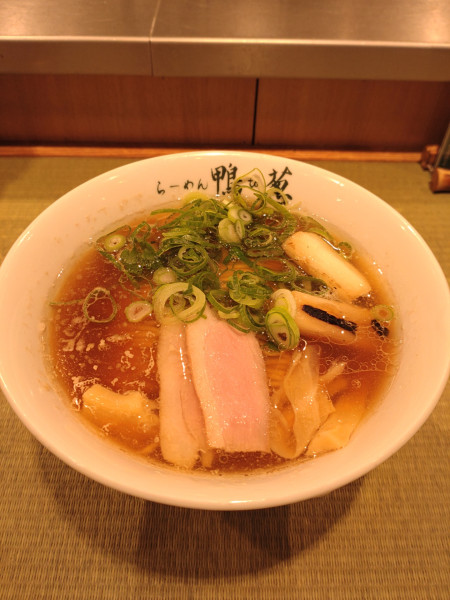 「鴨ラーメン」@らーめん 鴨to葱 イイトルミネ新宿店の写真