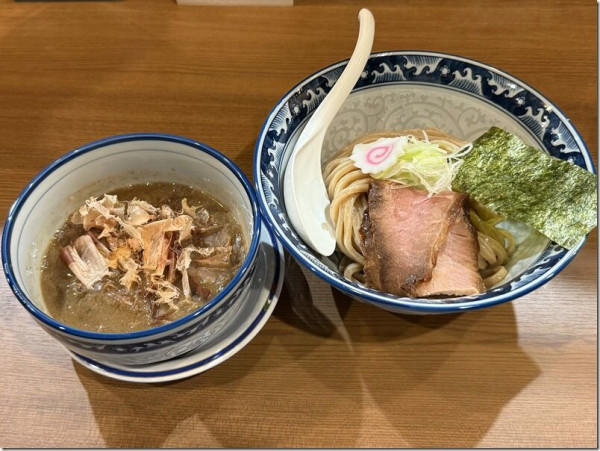 濃厚つけ麺(並:950円)