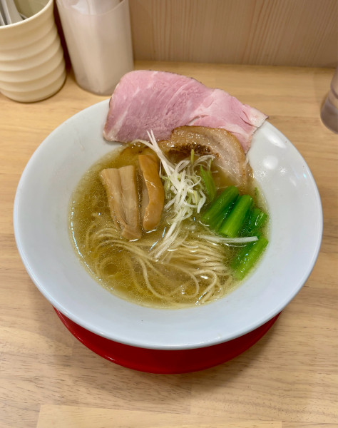 「塩らーめん（950円）」@塩らーめん専門店 くじらの写真