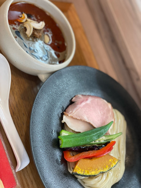 「えびと豆乳と黒胡麻の坦々つけそば」@えびそば 緋彩の写真