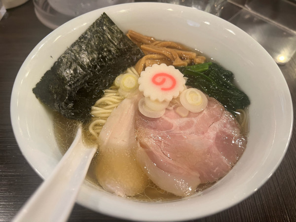 「年越中華そば」@麺や でこの写真