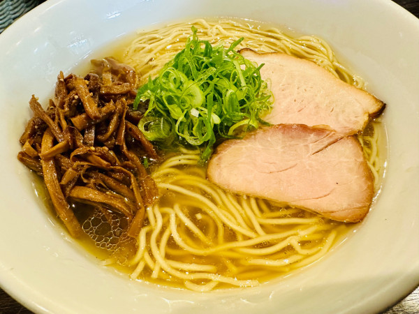 「塩ラーメン【850円】」@かしわぎの写真