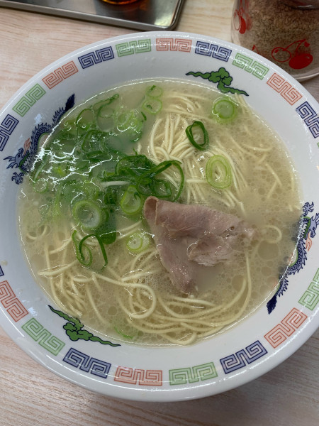 「博多ラーメン　290円」@博多ラーメン はかたや 堅粕店の写真