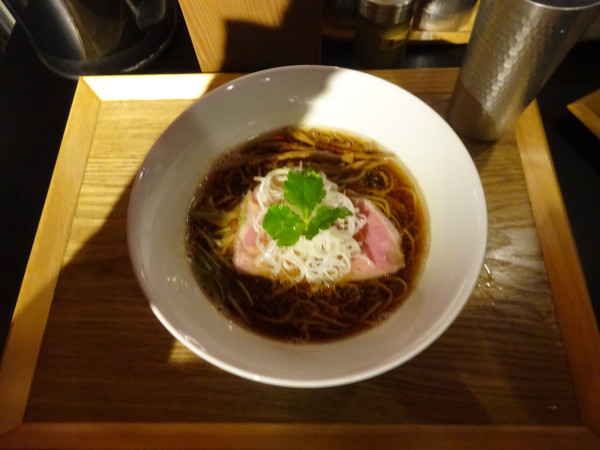 「らぁ麺【醤油】1000円」@のど黒らぁ麺 永屋の写真