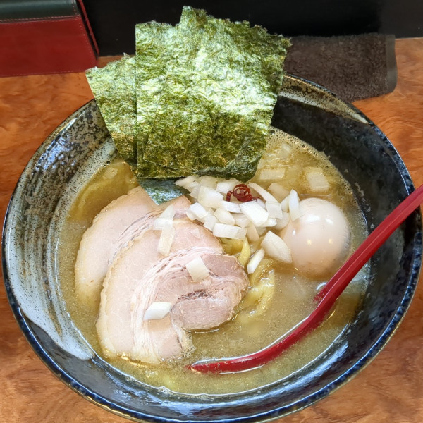 「シリカ塩煮干しラーメン」@煮干しらーめん 渡辺商店の写真