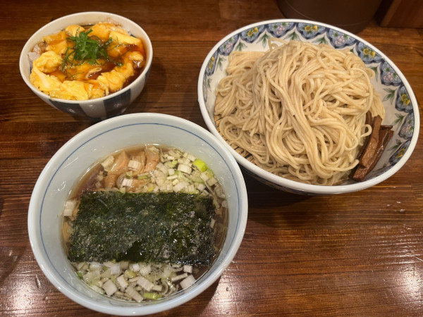 「奈つやのつけそば、奈つこの今日のごはん（天津飯）」@奈つやの中華そばの写真