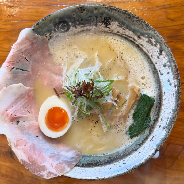 「鶏白湯中華そば」@自家製麺 地鶏中華そば 松利屋の写真