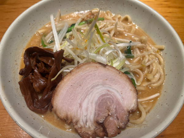「バリ味噌らーめん、固め」@つじ田 味噌の章 飯田橋店の写真