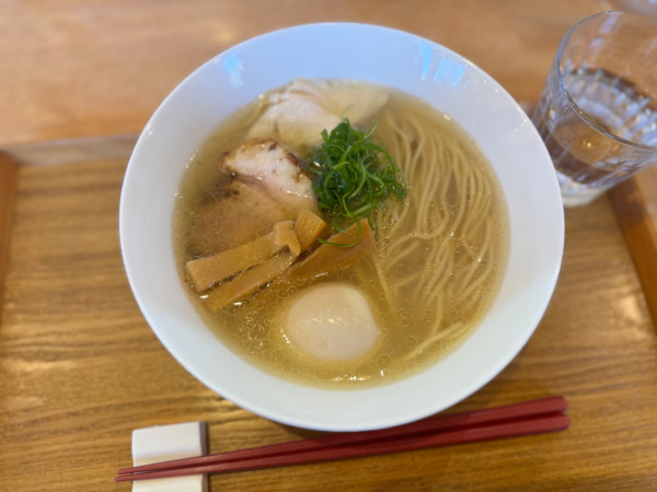「味玉らぁめん(塩) 1100円」@らぁめん ご恩の写真