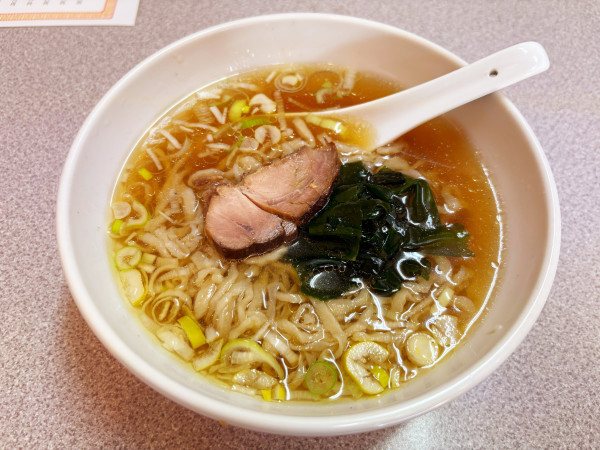 「しょうゆラーメン(自家製極太麺) 680円」@町中華 あがっ亭の写真