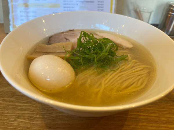 「らぁめん(塩)」@らぁめん ご恩の写真