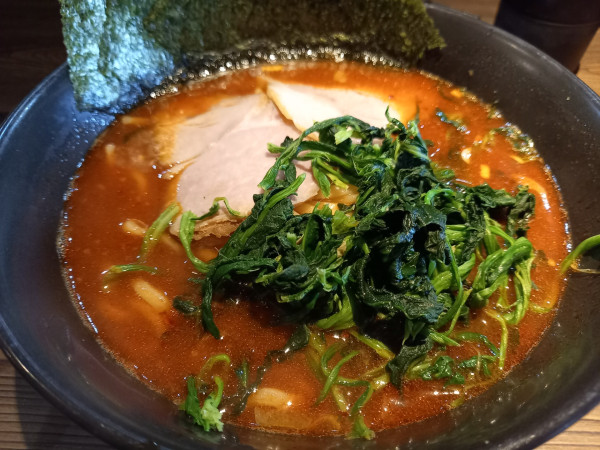 「美辛ラーメン2辛」@ラーメン 萩原家 藤沢店の写真