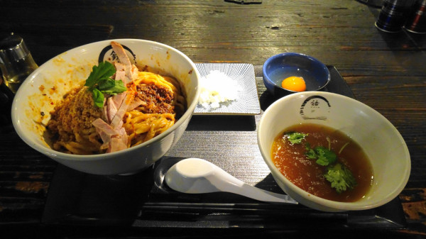 「汁なし担担麺（1,600円）」@らーめん愉悦処 鏡花の写真