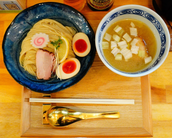「味玉昆布水つけ麺 塩＋瓶ビール」@JAPANESE RAMEN マンちゃん 住吉店の写真