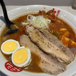 五目蒙古タンメン大盛+チャーシュー×2、野菜&麻婆大盛