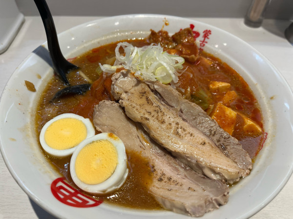 「五目蒙古タンメン大盛+チャーシュー×2、野菜&麻婆大盛」@蒙古タンメン中本 秋津店の写真