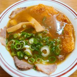 勝ツそば（麺半分）