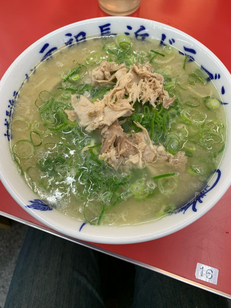 「ラーメン　べたなま　550円」@古式長浜ラーメン 元祖 長浜ドラゴン 新宮店の写真
