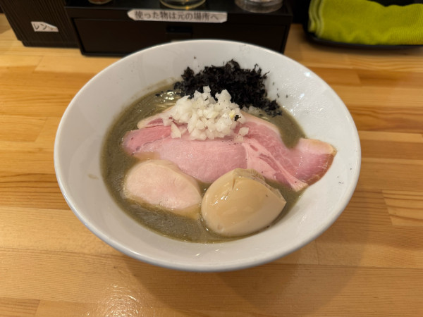 「濃厚煮干しらーめん」@煮干らーめん 川むらの写真