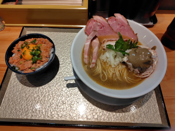 「極上松葉蟹らぁ麺2000円（この日限定）」@麺家 たけ田の写真