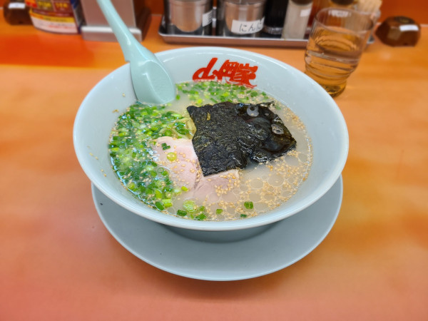 「朝ラーメン」@ラーメン山岡家 熊谷店の写真