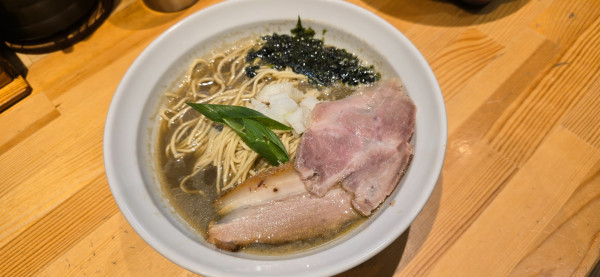 「あっさり煮干しラーメン」@煮干らぁめん 樹鈴の写真