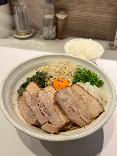 「ぶたぶたまぜそば」@ぶっと麺 しゃにむにの写真