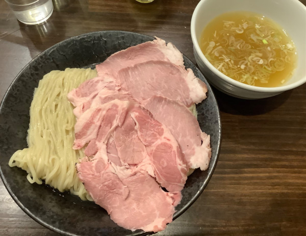 「チャーシュー塩つけ麺　大盛」@町田汁場 しおらーめん進化 町田駅前店の写真