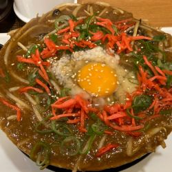 こぼれあんかけ味噌ラーメン