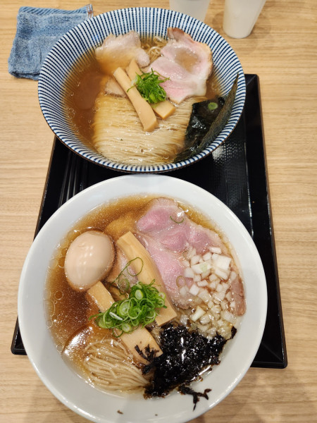 「牡蠣そばと煮干しそば」@中華そば よしかわ 三井アウトレットパーク入間店の写真