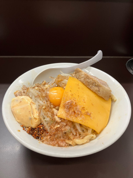 「まぜそば(並) 麺硬め　エビマヨ・アブラ少なめ・辛味」@ラーメン一心の写真