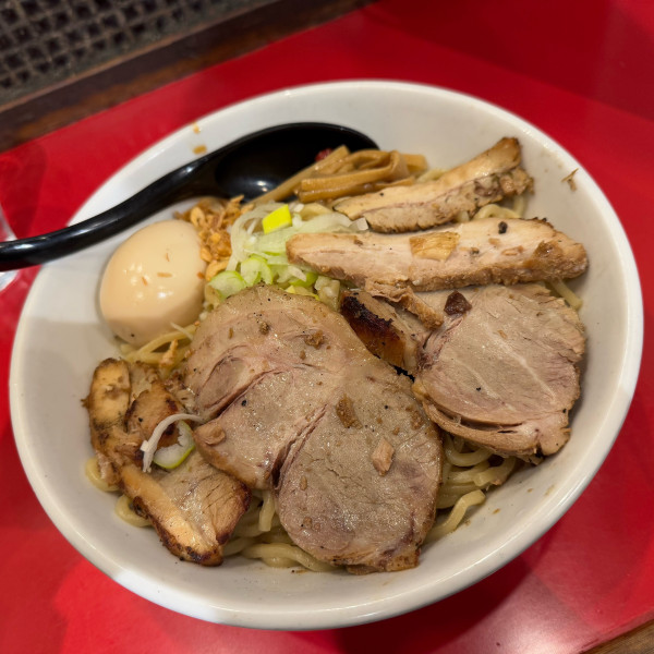 「得製まぜそば特盛」@まぜそば 七の写真