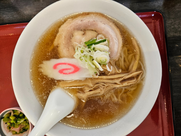 「しょうゆらーめん」@佐野らーめん はれときどきぶたの写真