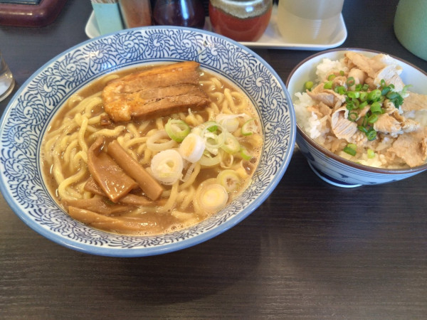 「濃厚魚介ラーメン＋すた丼ミニ」@麺屋祥元の写真