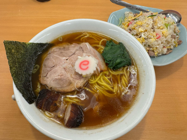 「魚介中華そば無料大盛りお得Aセット（半炒飯）」@麺屋 なが盛の写真