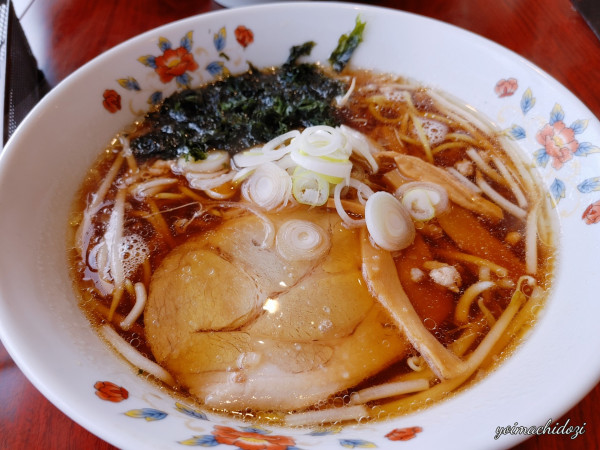 「醤油らーめん（970円）」@おんじき庭本 新函館北斗駅前店の写真