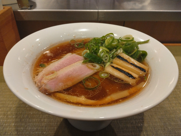 「鴨らーめん」@らーめん 鴨to葱 イイトルミネ新宿店の写真