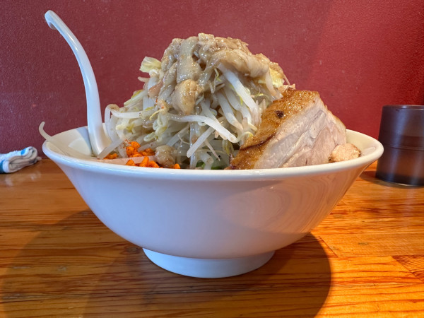 「ラーメン（並盛・300g・全部普通）1,150円」@ブタハトモダチニボシハシンユウの写真