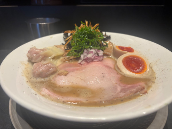 「特上鶏ニボらぁ麺」@Ramen Jazzy Beatsの写真